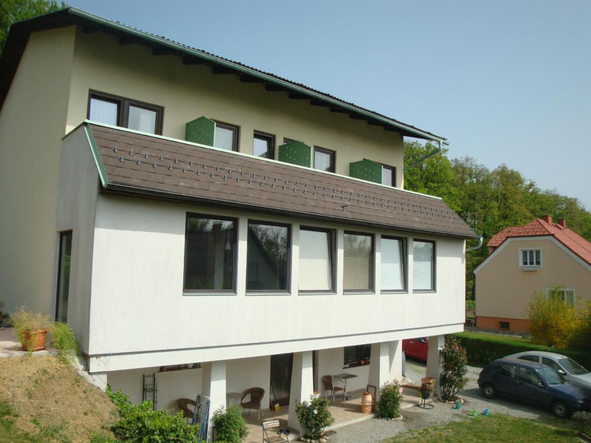 巴特塔茨曼斯多夫Haus Camelia住宿加早餐旅馆 外观 照片